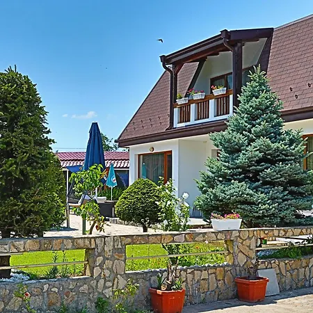 Guest house House Kubrat