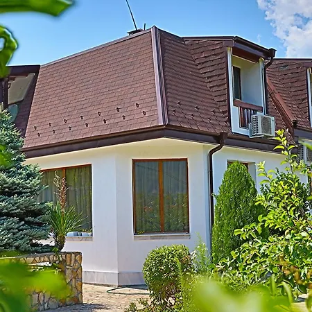 Guest house House Kubrat