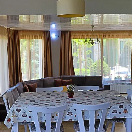 House Kubrat Guest house *