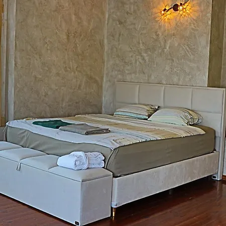 House Kubrat בית הארחה ספרבה בניה