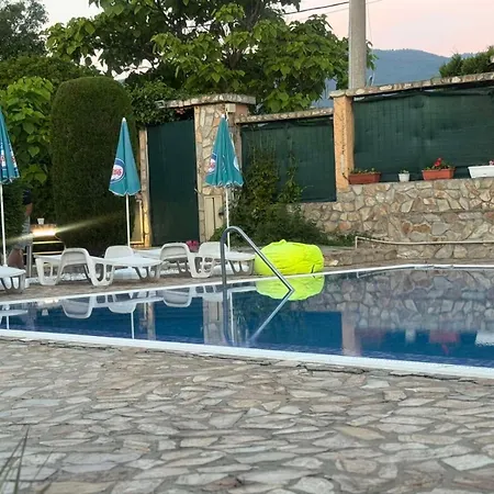 House Kubrat Guest house *