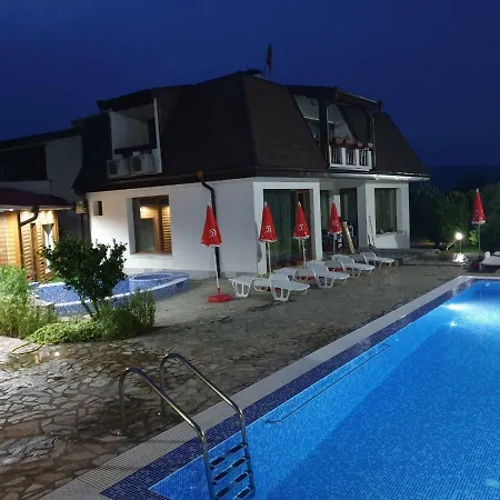 House Kubrat Pensjonat Saparewa Banja
